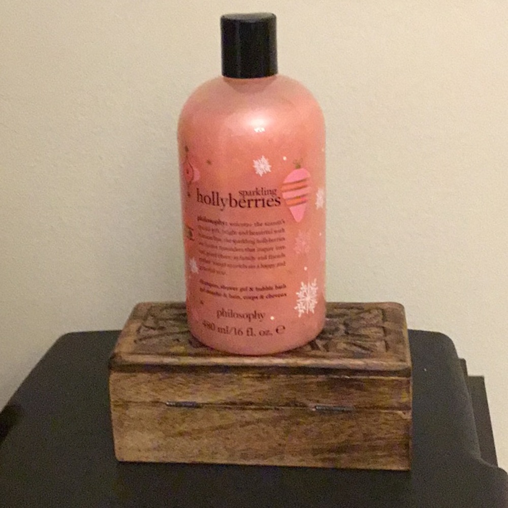 PHILOSOPHY SPARKLING HOLLYBERRIES